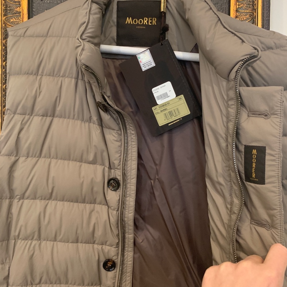 MENS vest